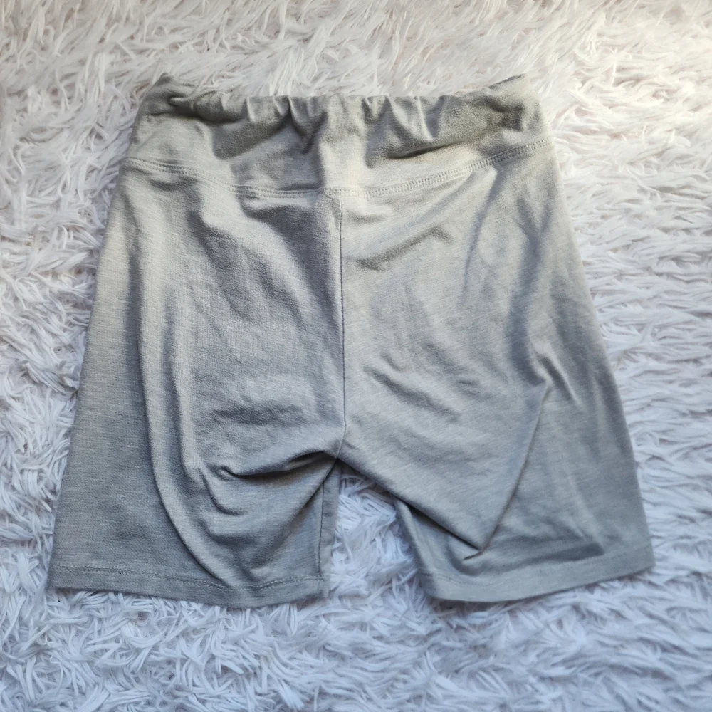 ♠️10/$10♠️ Gray Shorts with Purple Butterfly Design
